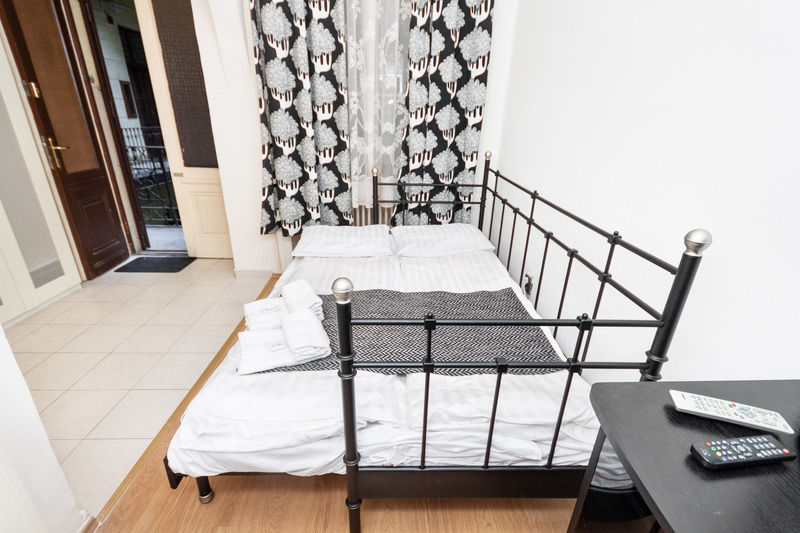 Grand Boulevard Apartments Budapest Ngoại thất bức ảnh