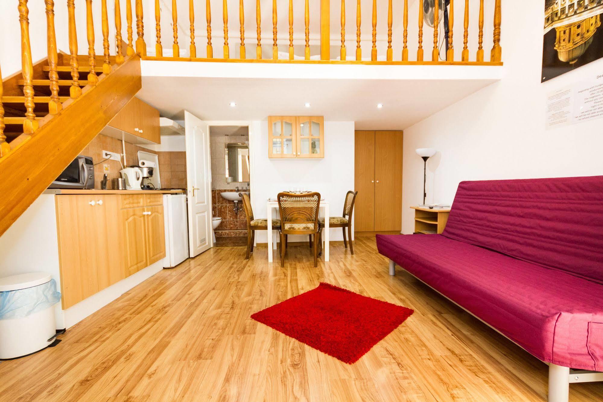 Grand Boulevard Apartments Budapest Ngoại thất bức ảnh