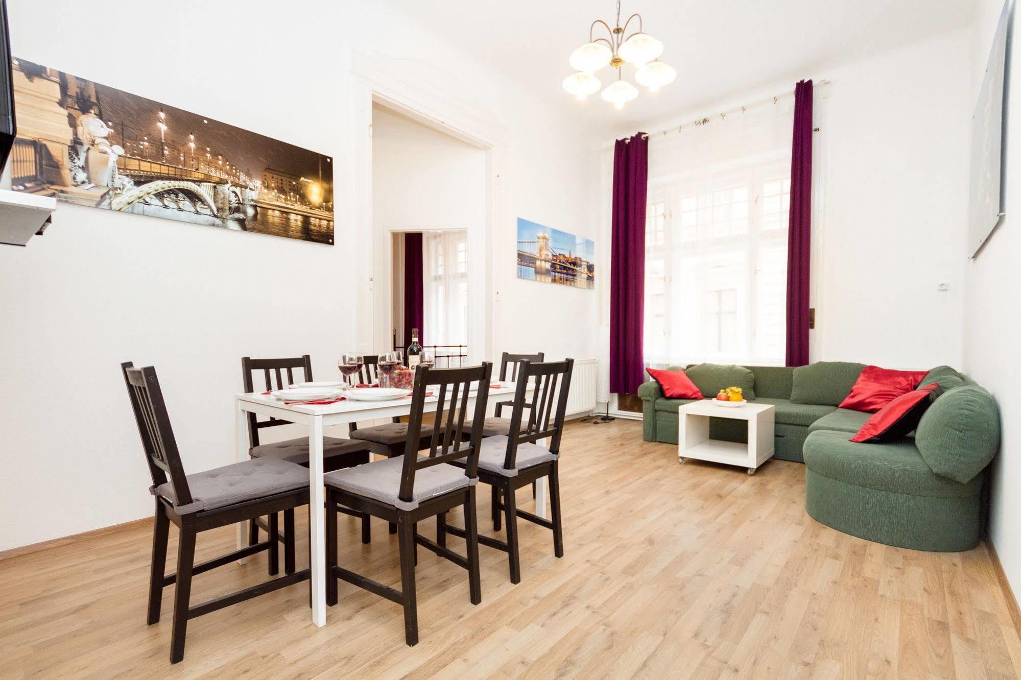 Grand Boulevard Apartments Budapest Ngoại thất bức ảnh